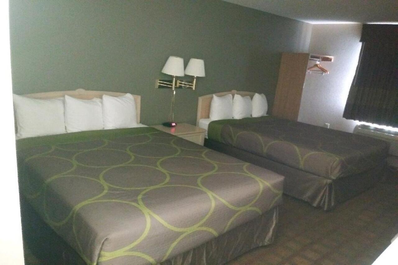 Super 8 By Wyndham Albuquerque West/Coors Blvd Hotell Exteriör bild