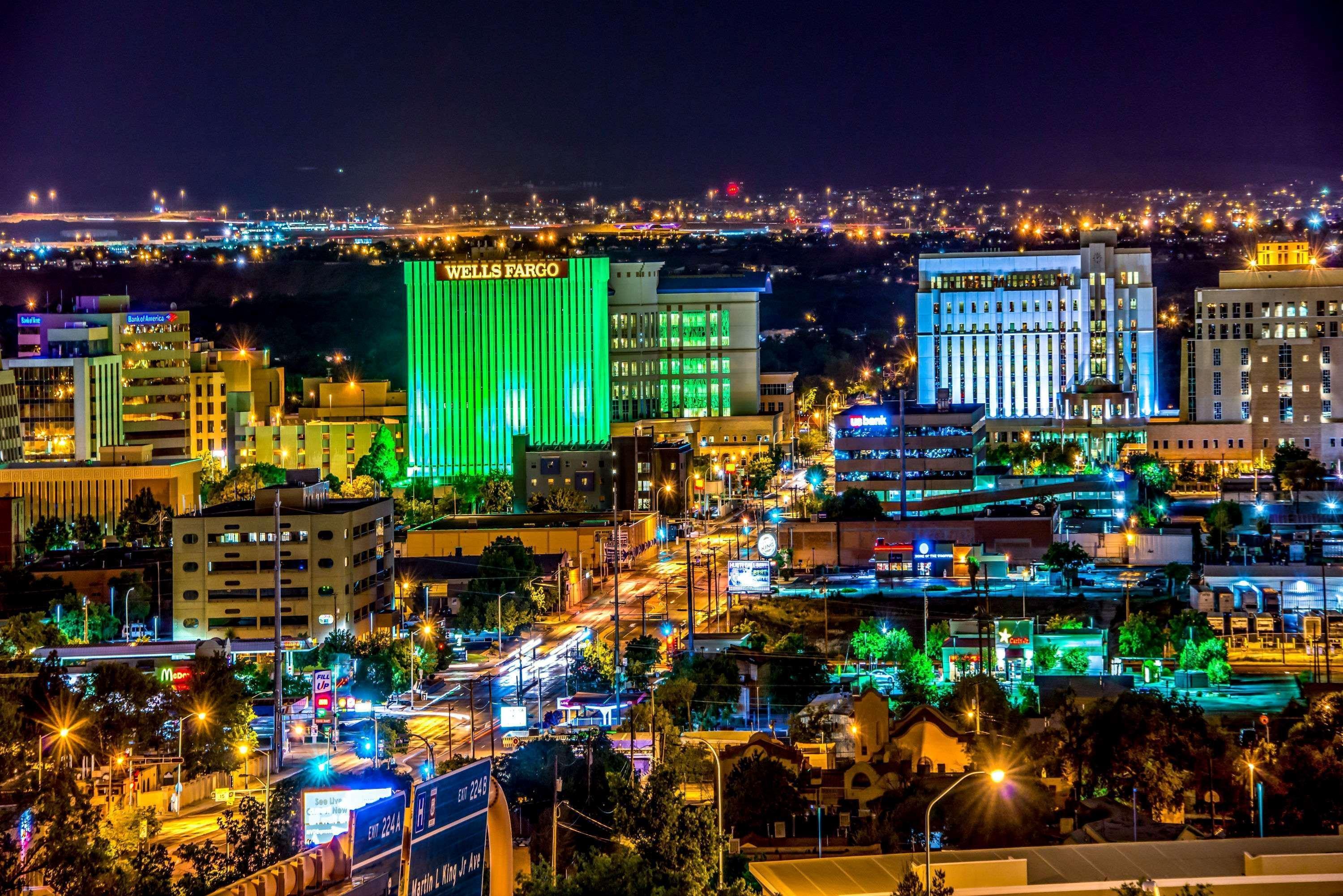 Super 8 By Wyndham Albuquerque West/Coors Blvd Hotell Exteriör bild