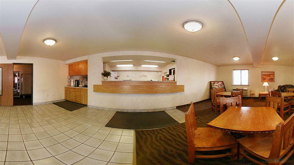 Super 8 By Wyndham Albuquerque West/Coors Blvd Hotell Exteriör bild