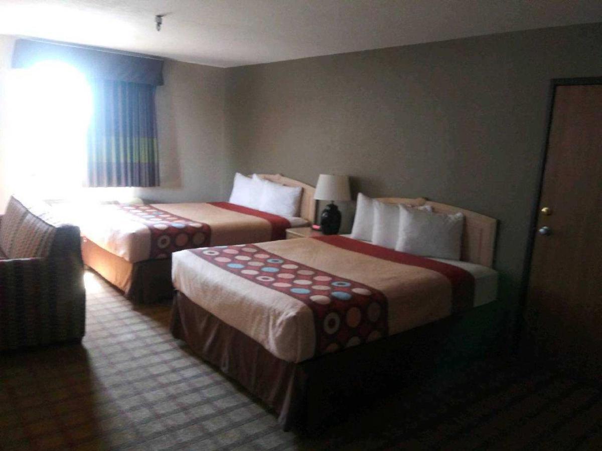 Super 8 By Wyndham Albuquerque West/Coors Blvd Hotell Exteriör bild