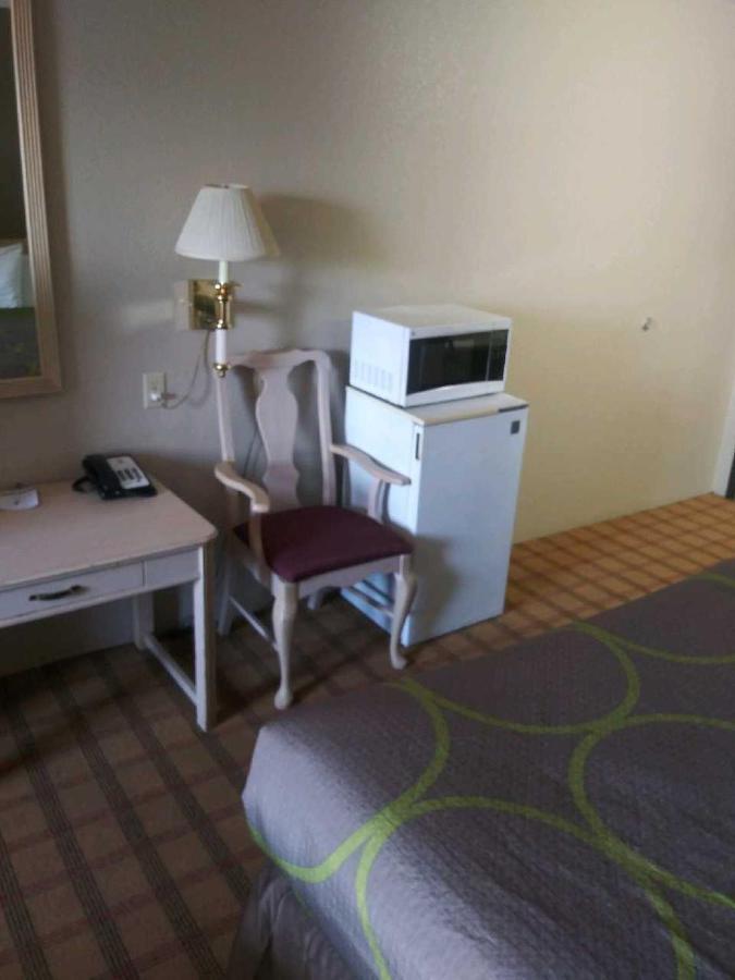 Super 8 By Wyndham Albuquerque West/Coors Blvd Hotell Exteriör bild